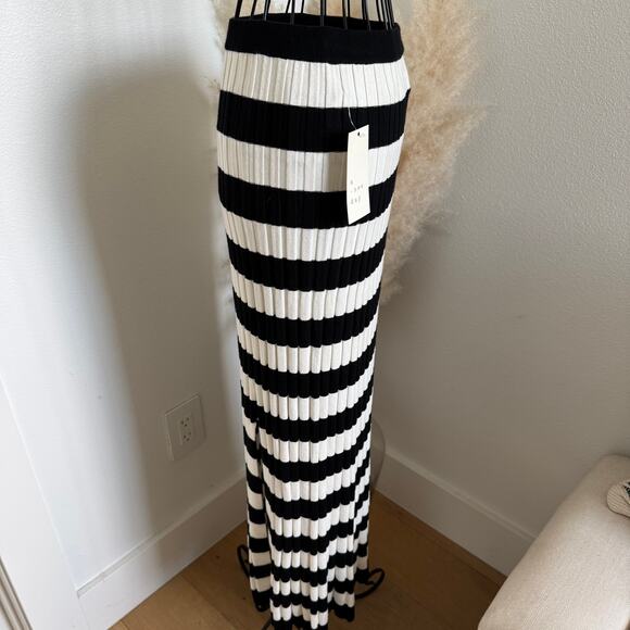 A New Day Black Cream Striped Ribbed Knit Pencil Maxi Skirt NEW Small - Picture 4 of 8